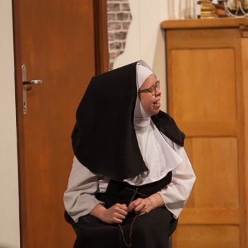 EenkardinaleFout 2018-5 - Toneelvereniging Plankenkoorts 